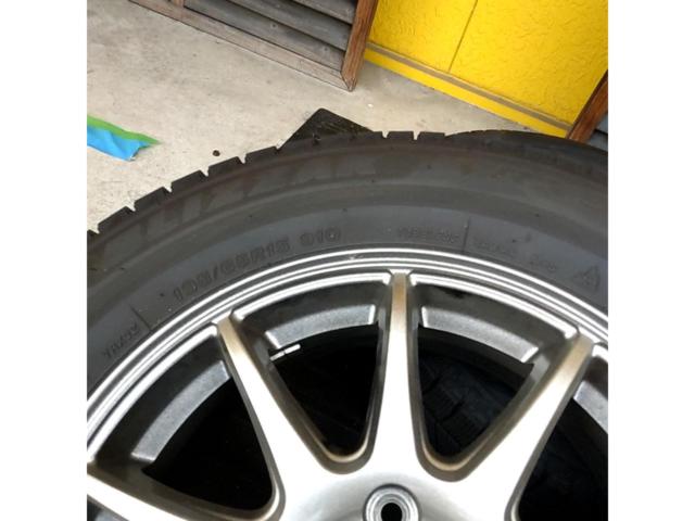 Yellow
Hat
Sport
ABELIA
+
BRIDGESTONE
BLIZZAK
VRX3