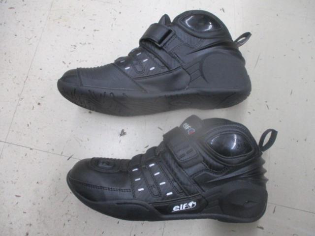 elf
Riding shoes
SYNTHESE13
Size: 26.5cm