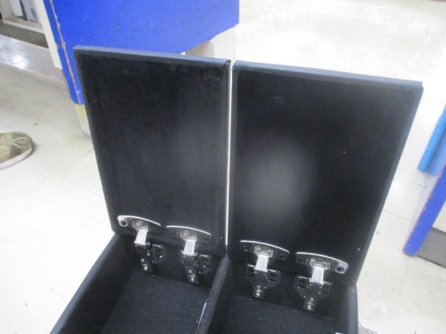 Unknown Manufacturer
Center console for Hiace/200 series
6 type
Standard body
DX]