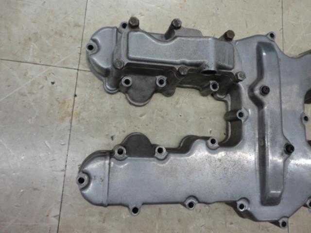 KAWASAKI
Genuine
Engine head cover for KZ1300