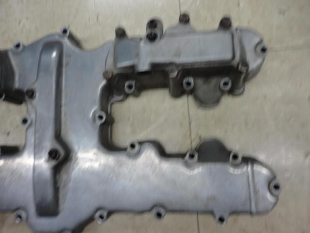 KAWASAKI
Genuine
Engine head cover for KZ1300