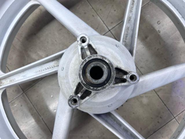 ホンダ純正 リアホイール ホワイト 【NSR250R/MC18 1988年型】