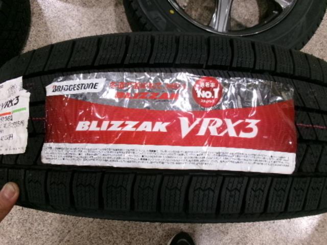 BRIDGESTONE TOPRUN VR5 + BRIDGESTONE BLIZZAK VRX3 215/60R17