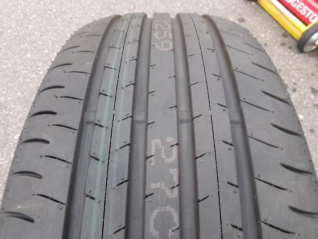 DUNLOP SP SPORT MAXX 060 235/50R20 4本