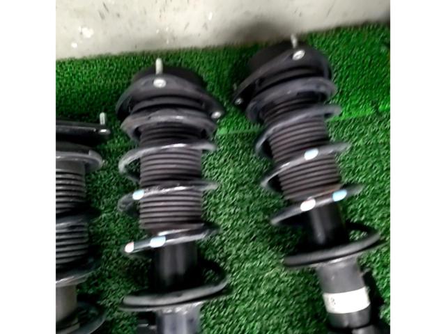 【トヨタ純正】GR86/ZN8純正 サスキット