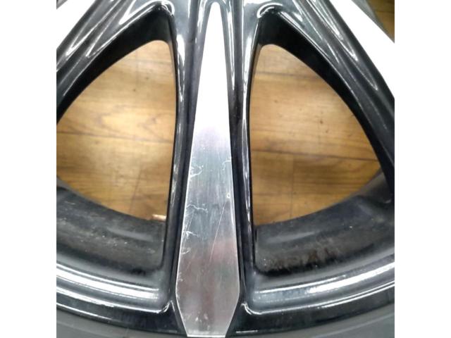TOPY ZINA
YOUIKK
+
BRIDGESTONE BLIZZAK
VRX2