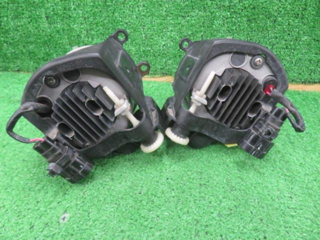 Toyota
130 series mark X
Genuine LED fog lamp