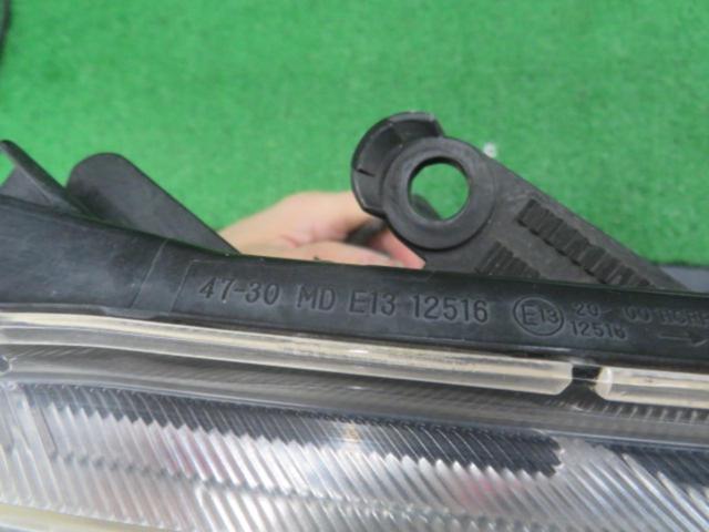 トヨタ 30プリウス 前期 純正LEDヘッドライト