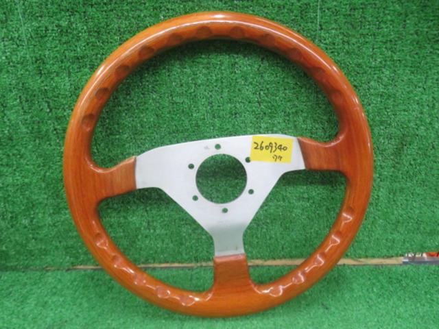 MOMO
Vu~eroche
Wood steering