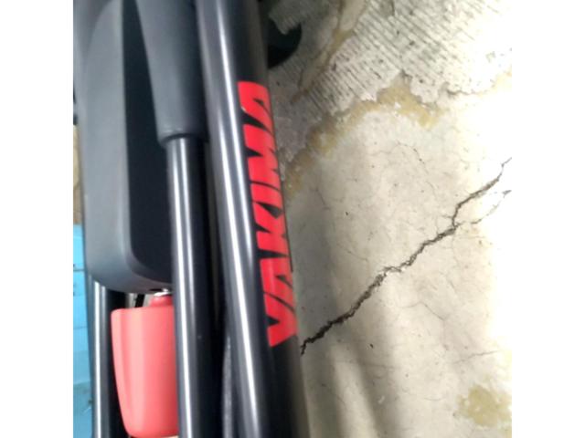 【YAKIMA】 フロントローダー ルーフキャリア対応