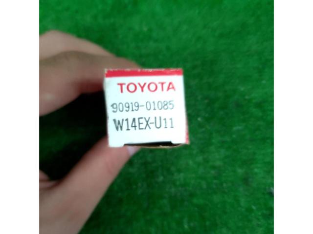 【トヨタ純正】 ニッポンデンソー製 [W14EX-U11 / 90919-01085] スパ-クプラグ