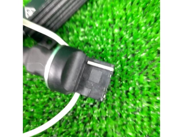 【PIAA】 2色点灯LEDバルブ T20