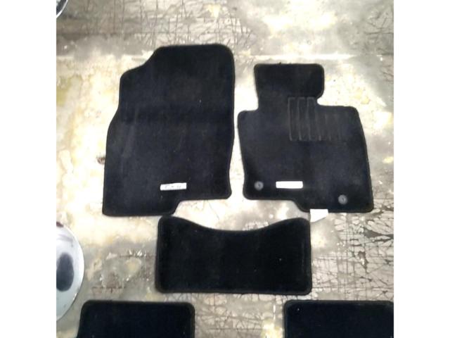 Mazda
CX-5 genuine floor mat
1 cars