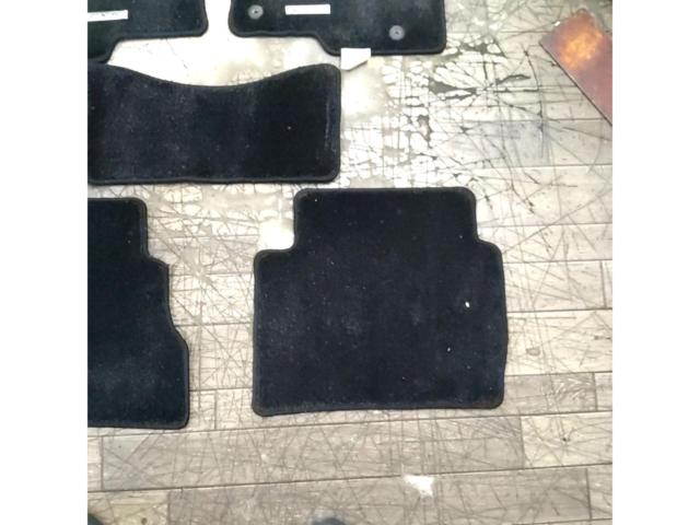 Mazda
CX-5 genuine floor mat
1 cars