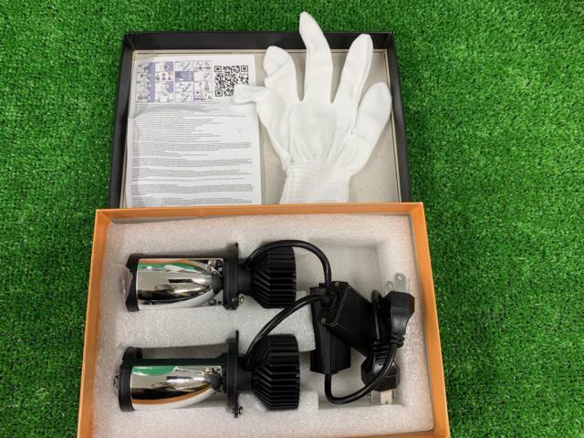 【メーカー不明】 Y6D H4 LEDバルブ