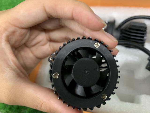 【メーカー不明】 Y6D H4 LEDバルブ