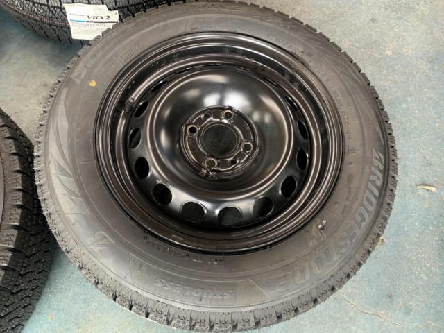 FIAT500純正 美品キャップ付き  + BRIDGESTONE(ブリヂストン) [スタッドレス]BRIDGESTONE(ブリヂストン) BLIZZAK VRX2 175/65R14 82