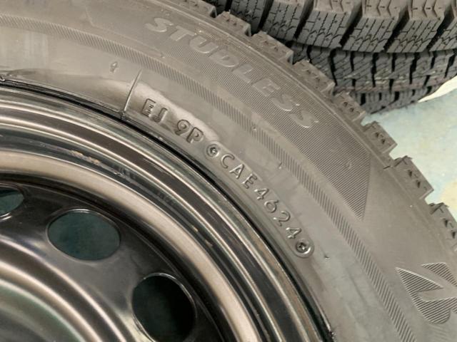 FIAT500純正 美品キャップ付き  + BRIDGESTONE(ブリヂストン) [スタッドレス]BRIDGESTONE(ブリヂストン) BLIZZAK VRX2 175/65R14 82