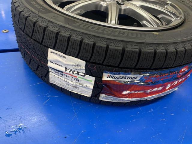 SCHNEIDER StaG (4HOLE)  + BRIDGESTONE(ブリヂストン) 【2023年製特価】［スタッドレス］BRIDGESTONE VRX3 175/55R15 77Q