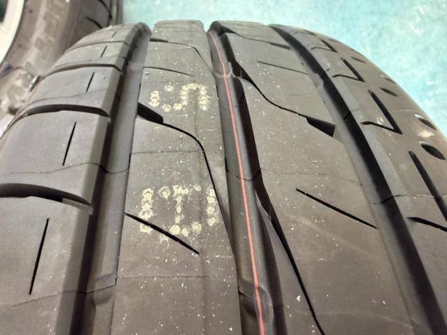 日産純正(NISSAN)  C26セレナハイウェイスター純正ホイール  + BRIDGESTONE(ブリヂストン) 【BRIDGESTONE】 LUFT RV2 T D0EA 089H 195/6
