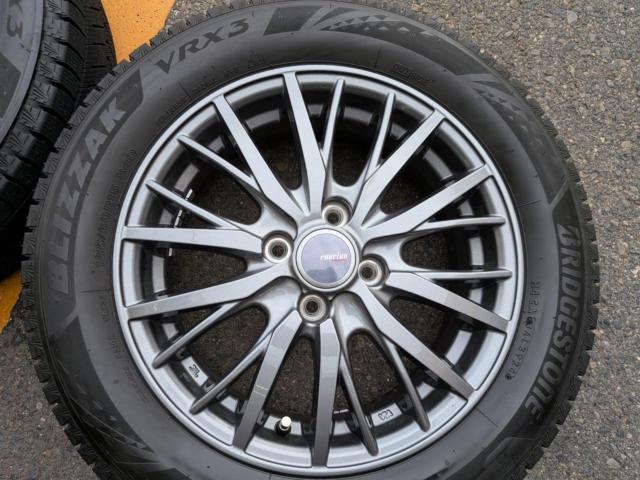 【weds(ウェッズ)】 RAVRION + BRIDGESTONE(ブリヂストン) VRX3 185/60R15 84Q