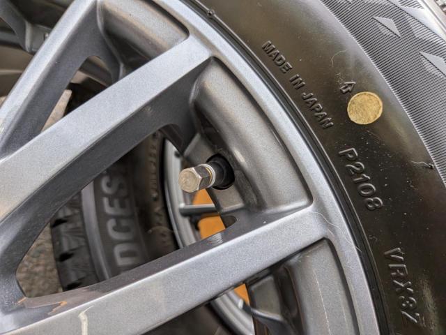 【weds(ウェッズ)】 RAVRION + BRIDGESTONE(ブリヂストン) VRX3 185/60R15 84Q