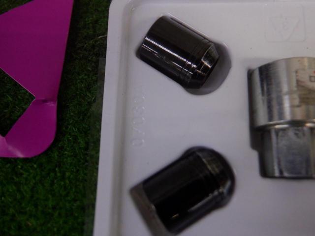 McGARD
Wheel lock