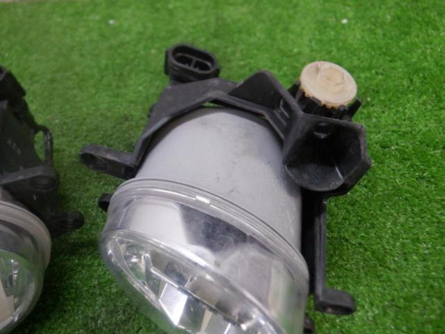 TOYOTA純正 LEDフォグレンズ