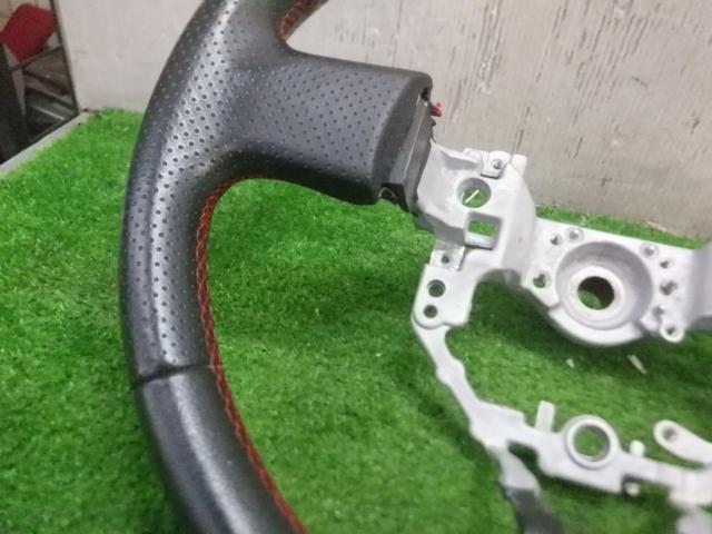 TOYOTA純正 レザーステアリング
