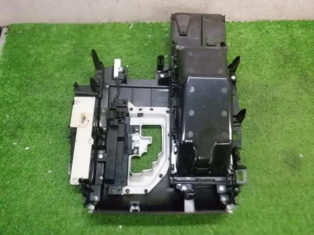 トヨタ純正 シフトパネル