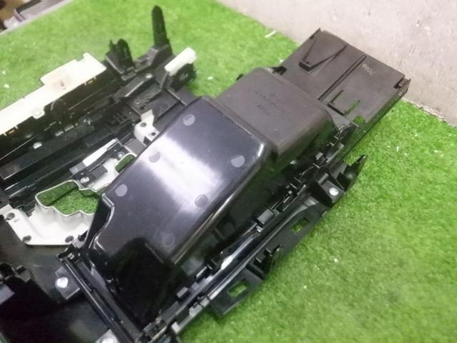 トヨタ純正 シフトパネル