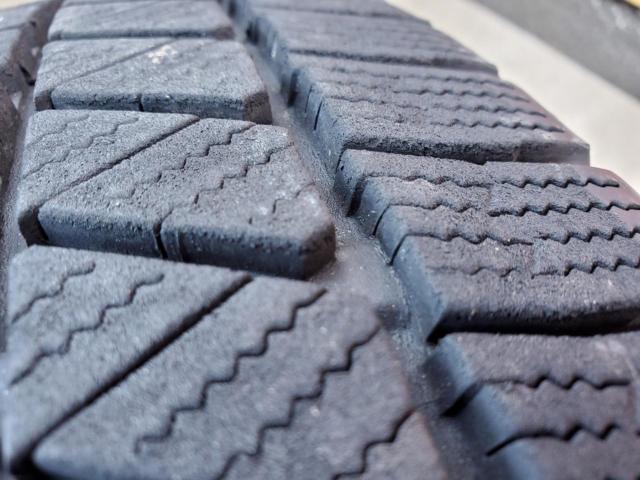 【4本セット】BRIDGESTONE BLIZZAK VRX3