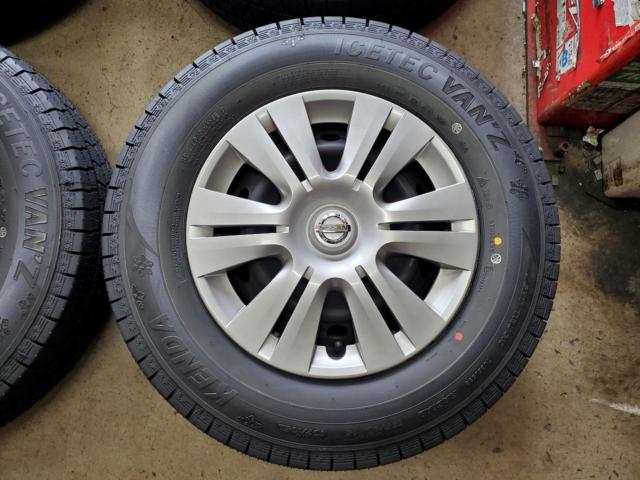 8日産純正(NISSAN) NV350 キャラバン 純正スチールホイール + KENDA ICETEC VAN’Z WR01