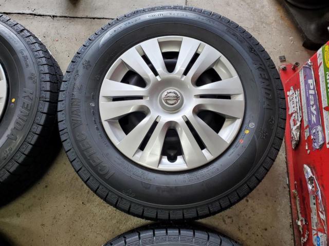 8日産純正(NISSAN) NV350 キャラバン 純正スチールホイール + KENDA ICETEC VAN’Z WR01