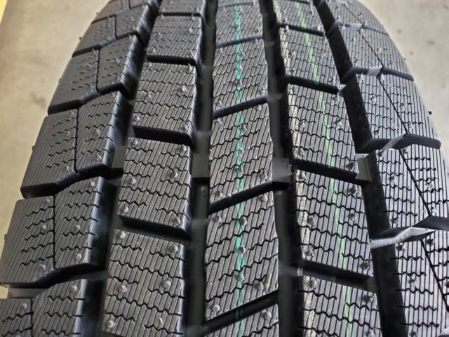 8日産純正(NISSAN) NV350キャラバン 純正スチールホイール + KENDA(ケンダ) ICETEC VAN’Z WR01