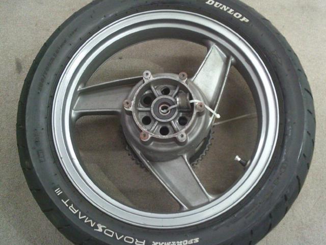 KAWASAKI GPZ900R/A10純正リアホイール