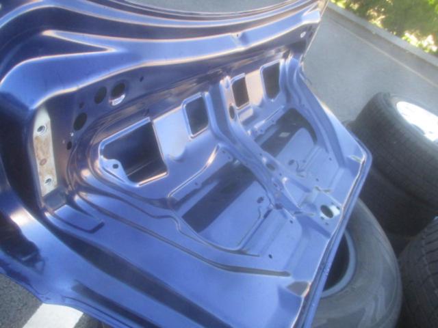スバル WRX S4/VAG純正トランク