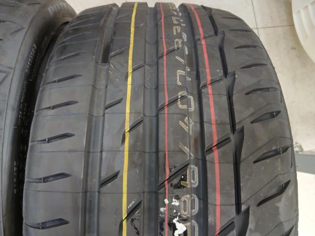 BRIDGESTONE POTENZA RE004 Adrenalin