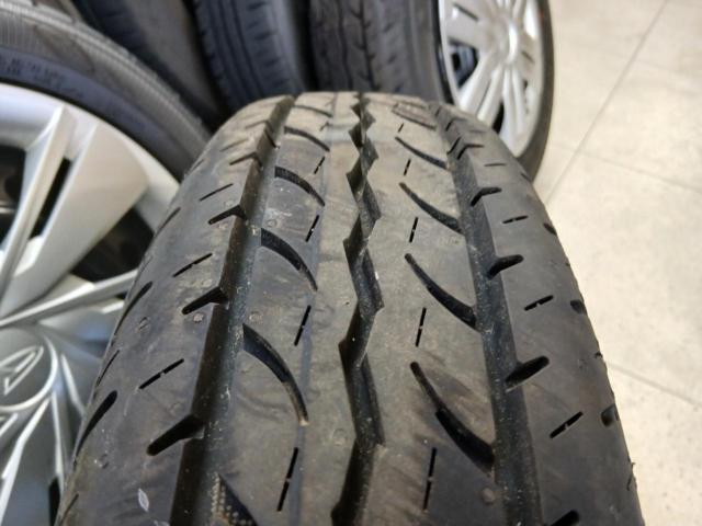 ダイハツ純正 ハイゼットカーゴ 純正 スチール + YOKOHAMA JOB RY52