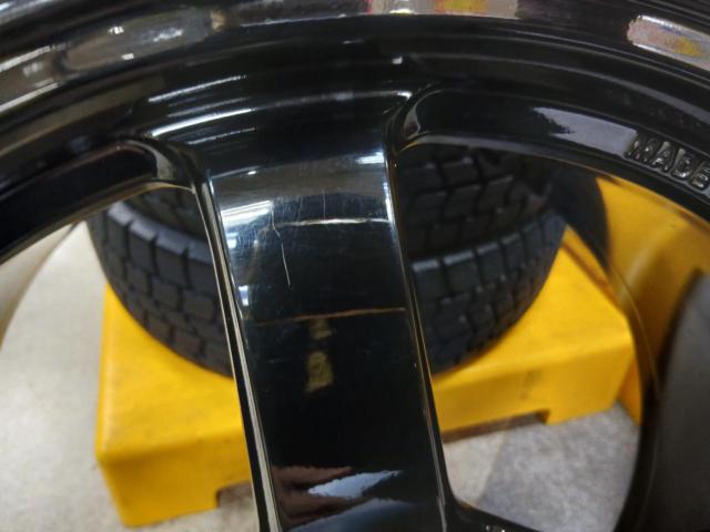 RAYS
GRAM
LIGHTS
57 CR
+
PIRELLI
P
ZERO
NERO
GT