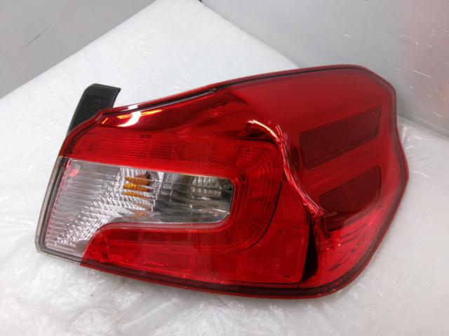スバル純正 VAG WRX S4 純正テール