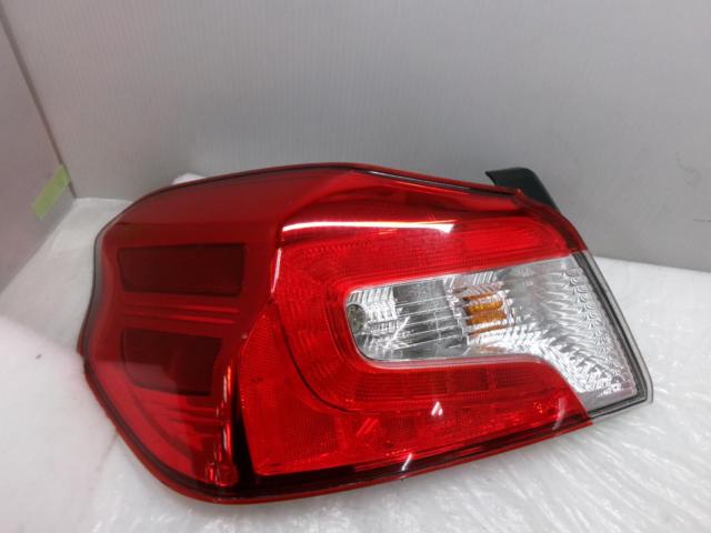 スバル純正 VAG WRX S4 純正テール