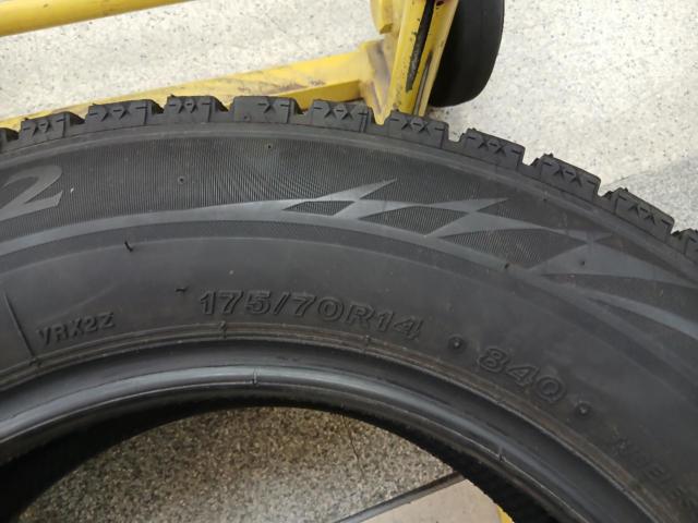 BRIDGESTONE BLIZZAK VRX2