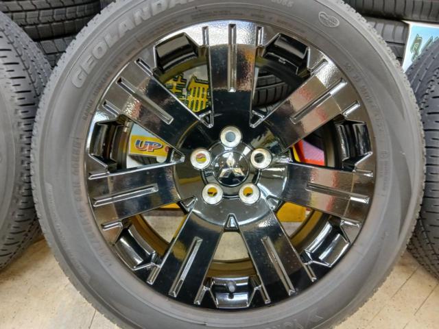 三菱純正 デリカD5 シャモニー 後期 純正アルミ + YOKOHAMA GEOLANDAR SUV G055