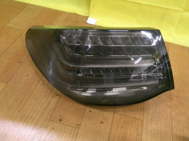 メーカー不明 LEDテールレンズ マークX 130 前期