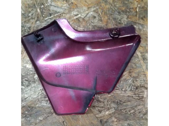 HONDA CB400SF/NC39.NC42 純正サイドカバー