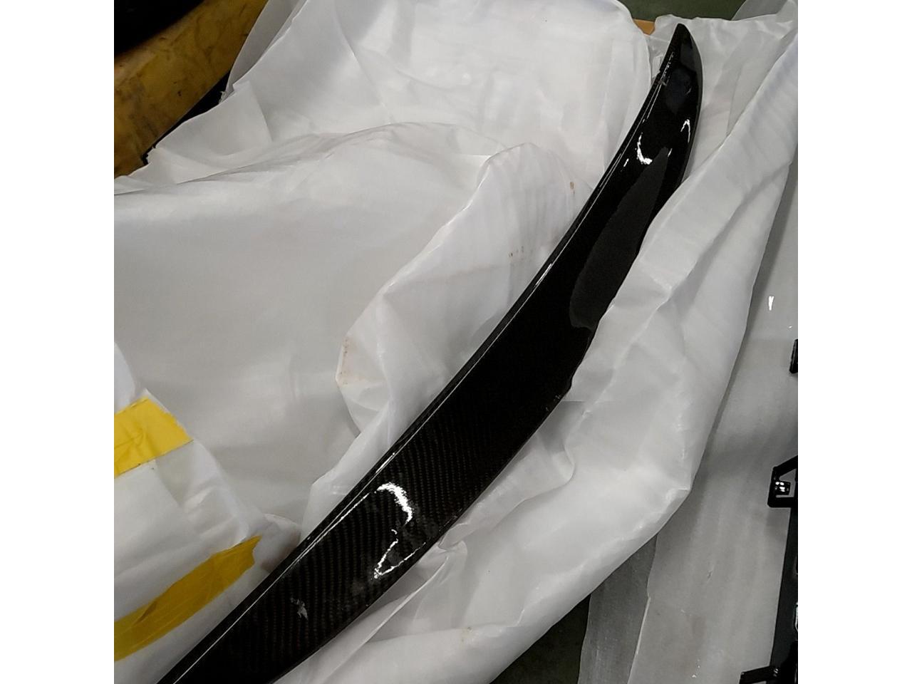 Trunk spoiler used on Mazda Roadster ND series.