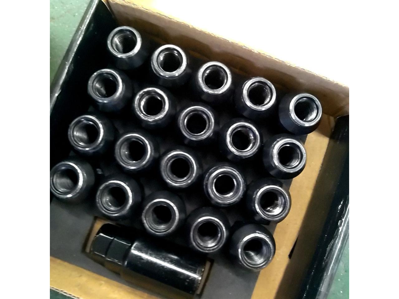 Wheel nut set M12 x P1.5
20-piece set