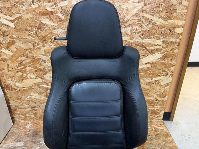 SUZUKI
Cappuccino
EA11R
Genuine leather seat
(Driver's seat / RH)