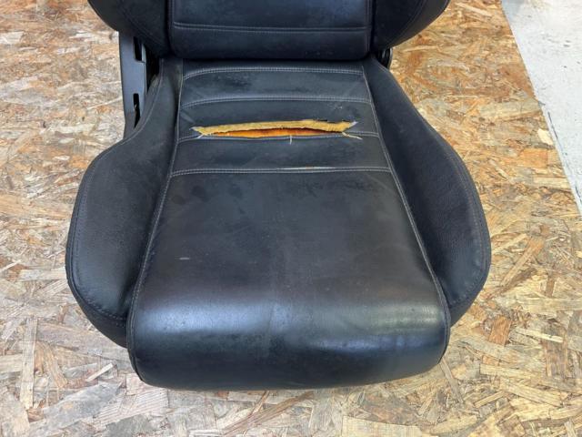 SUZUKI
Cappuccino
EA11R
Genuine leather seat
(Driver's seat / RH)